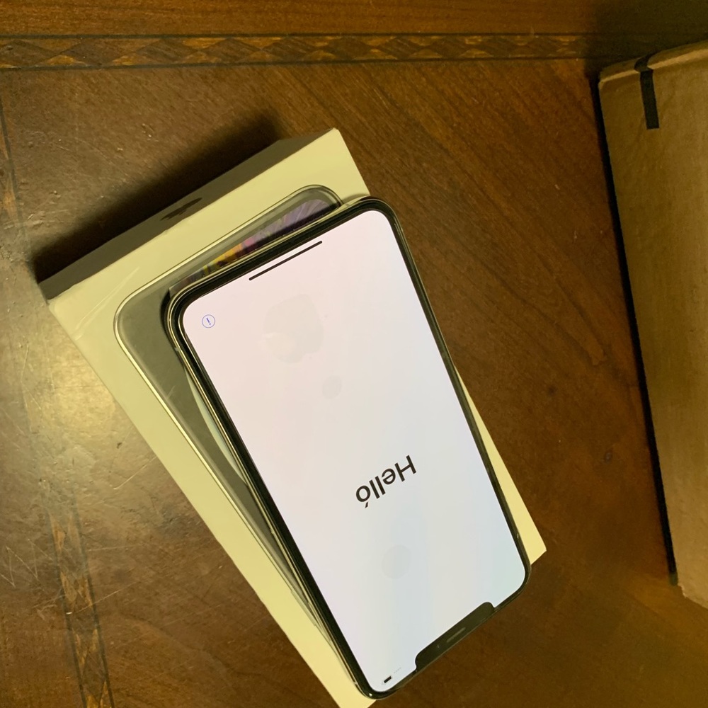 iPhone XS Max - Picture 4 of 4